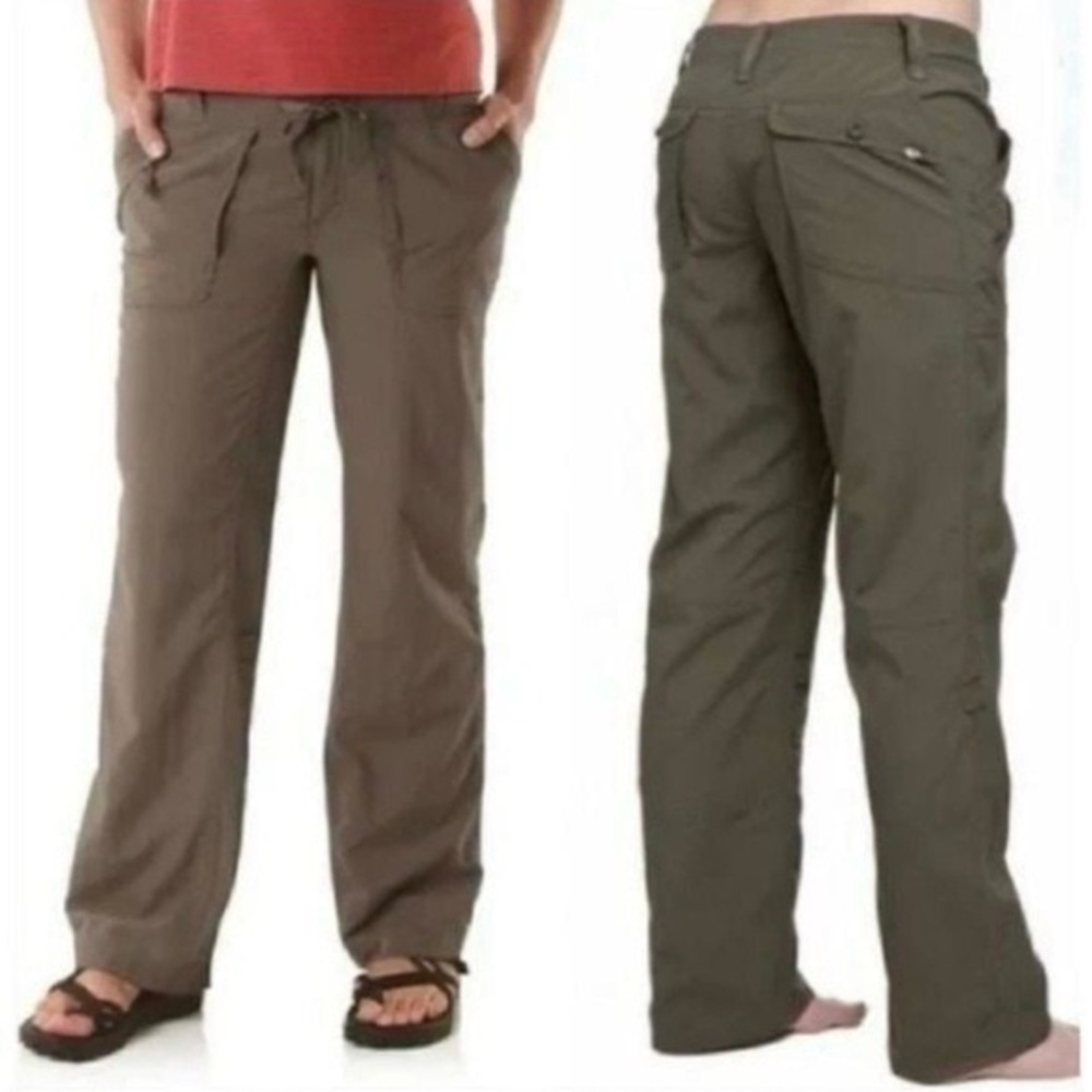 The North Face Horizon Tempest Rollup Hiking Pant; Green/Grey Zip, Button, Tie 0